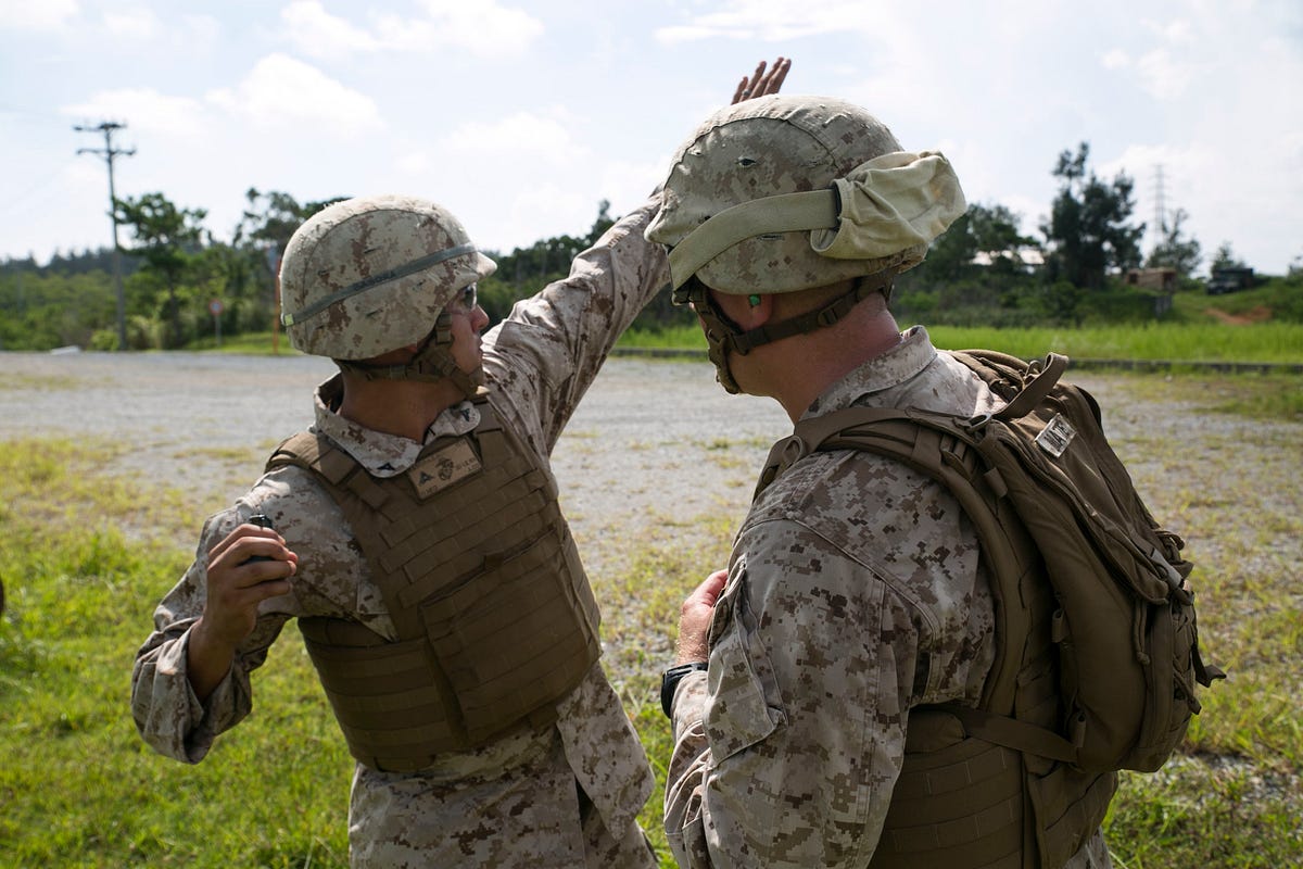 hand grenade throwing