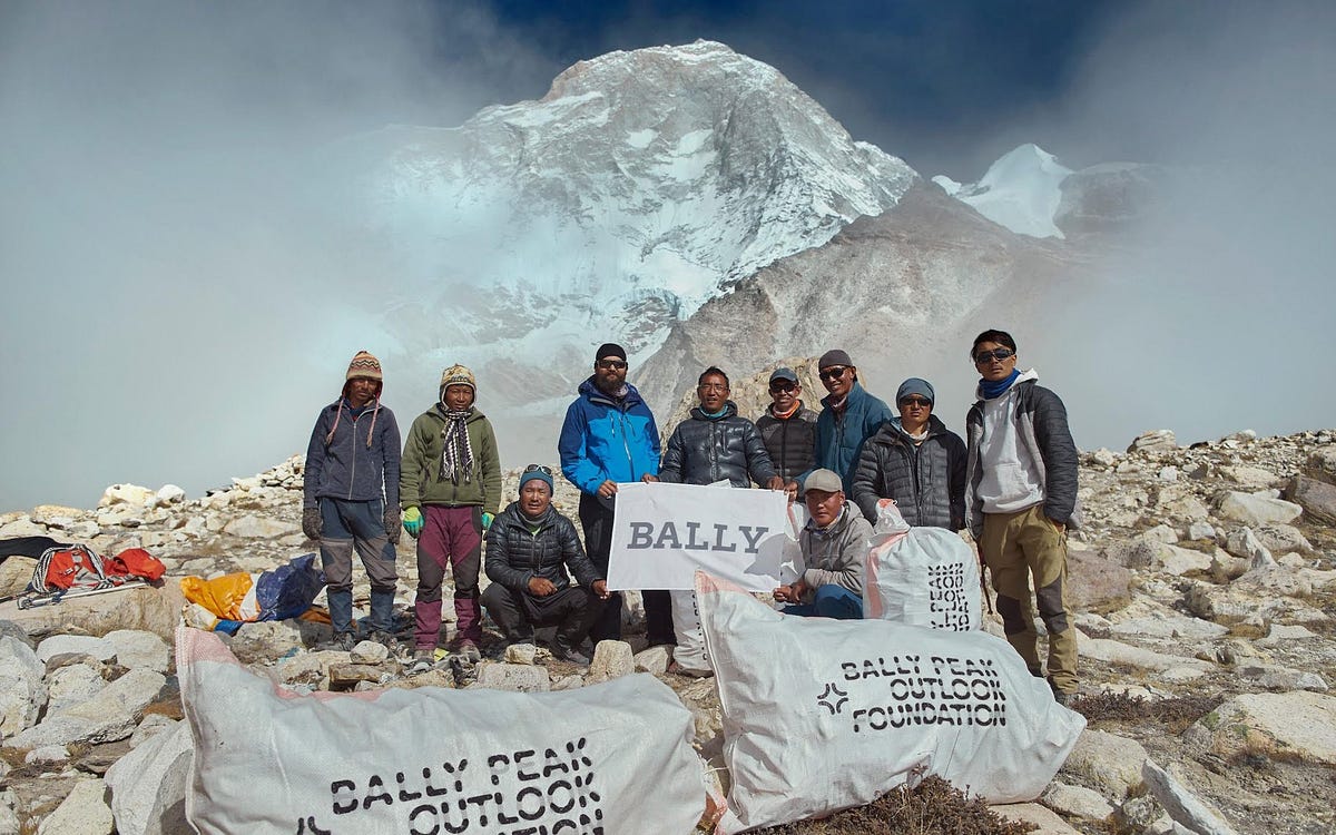 Summiting Mount Everest? This Greenhouse at 13,000 Above Sea Level Will Amaze You