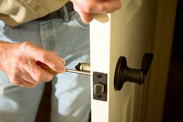 How to Replace Door Knobs | Ironmongery Solutions | Medium