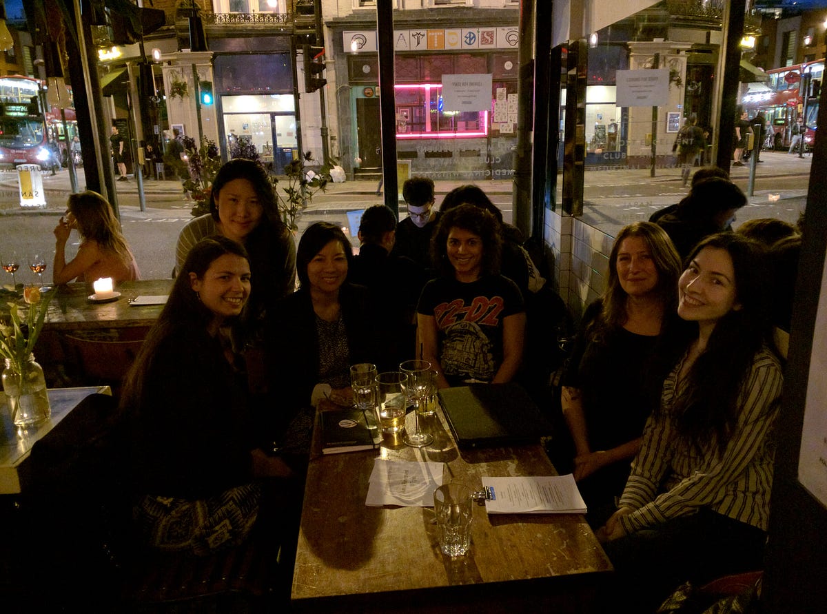 Why I run a group for women in Bitcoin | by Rhian Lewis | Medium