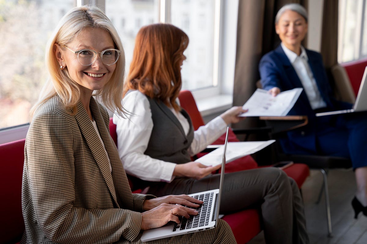 Top 10 Virtual Assistant Companies Redefining Business Support by