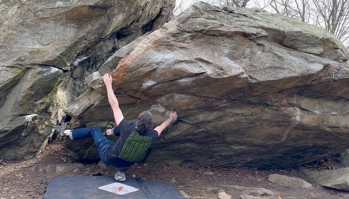 Split Boulder — Lincoln Woods. Shin Pads — v0 | by Ryan's climbing