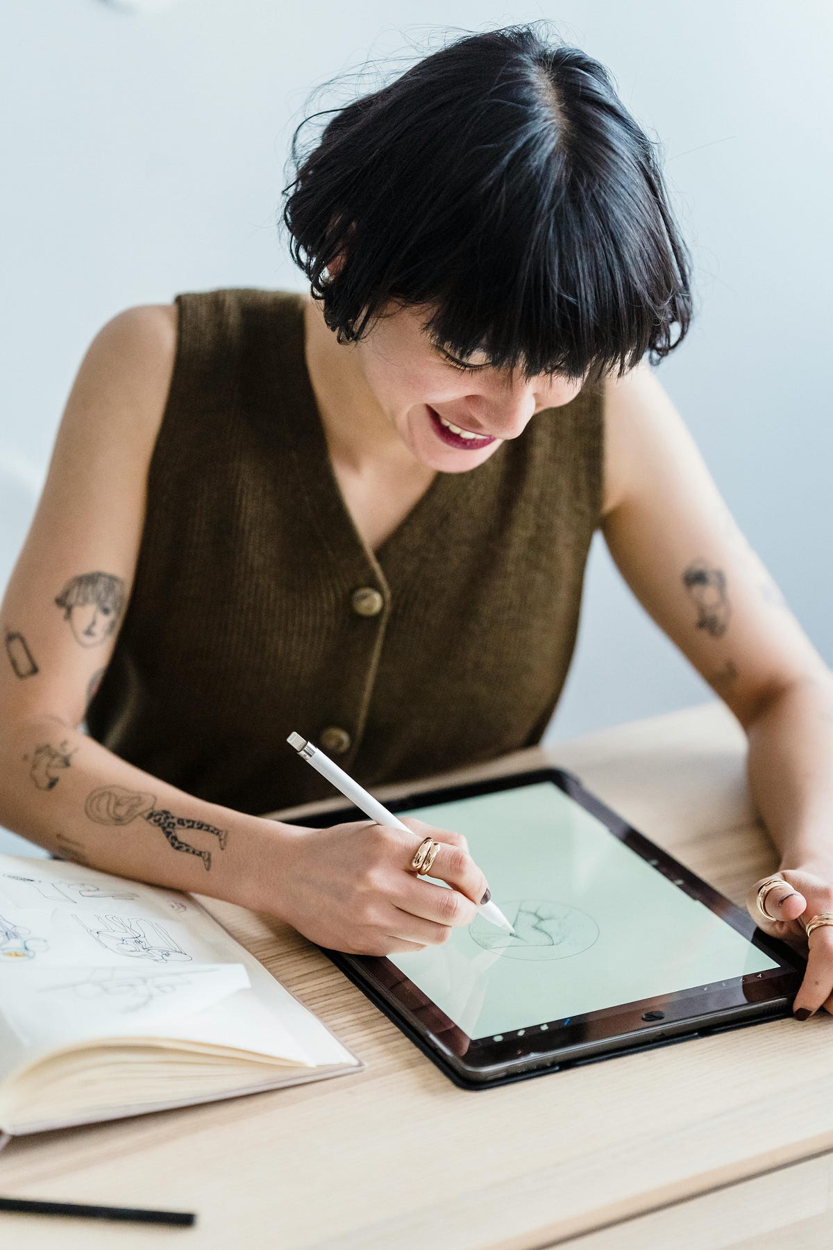 Navigating the Costs of Hiring a Graphic Designer: A Comprehensive Guide  by Saksham Singh 