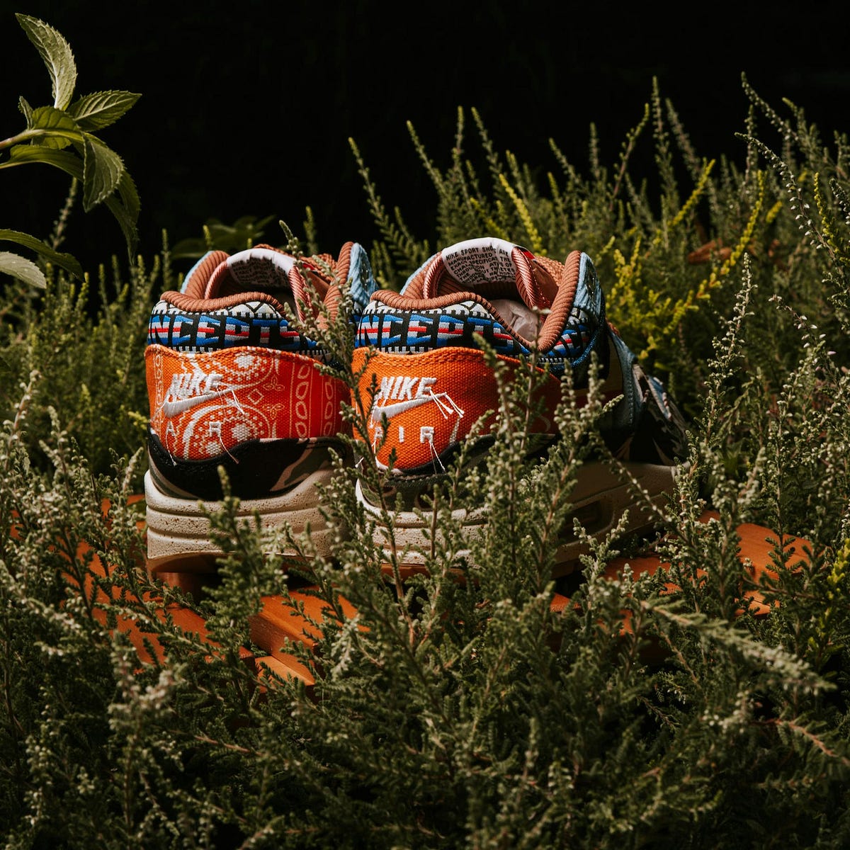 flipping shoes from nike outlet