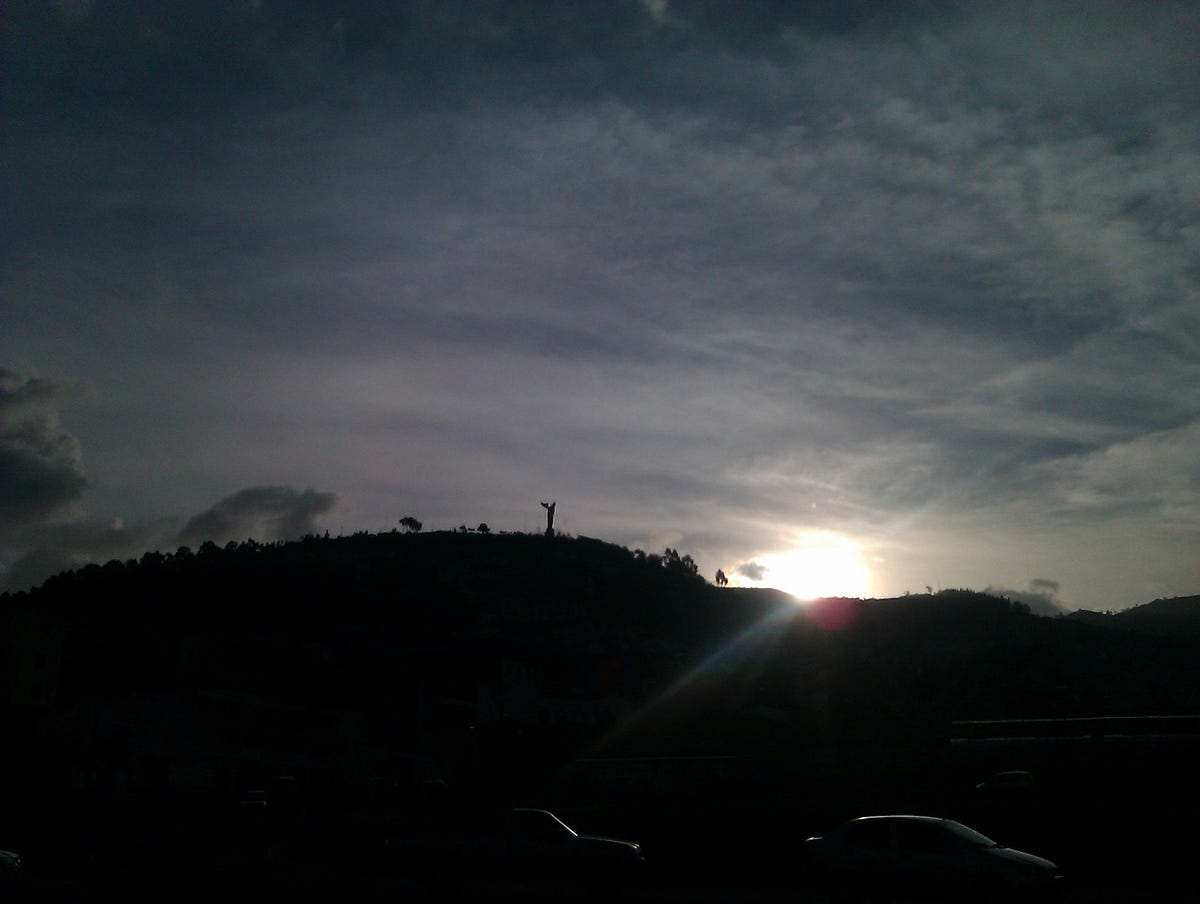 cuando el sol se oculte por el este y se exponga por el oeste… | by