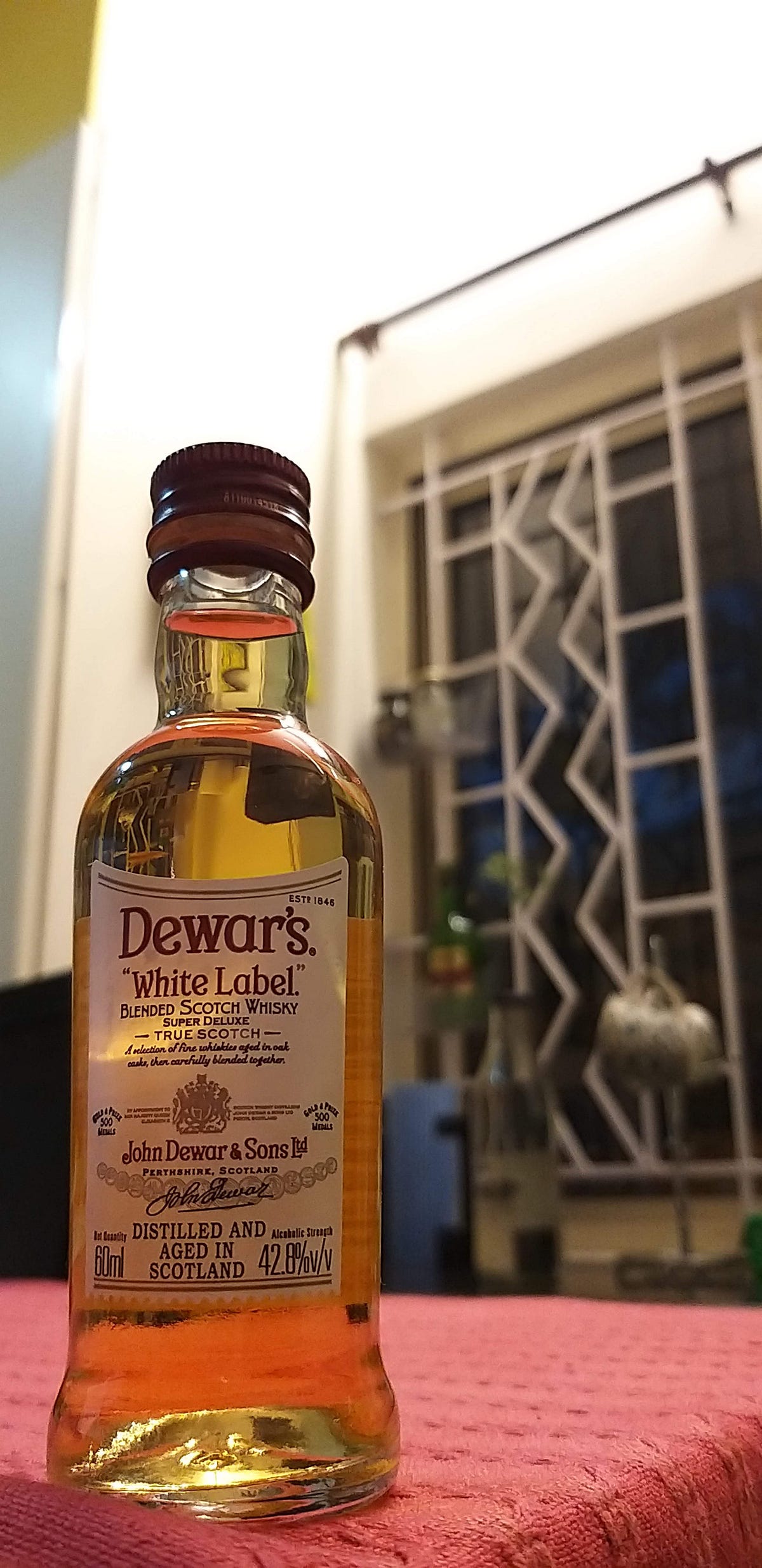 Dewar's White Label- tasting and comparison with William Lawson's | by  Tushar Shukla | Medium