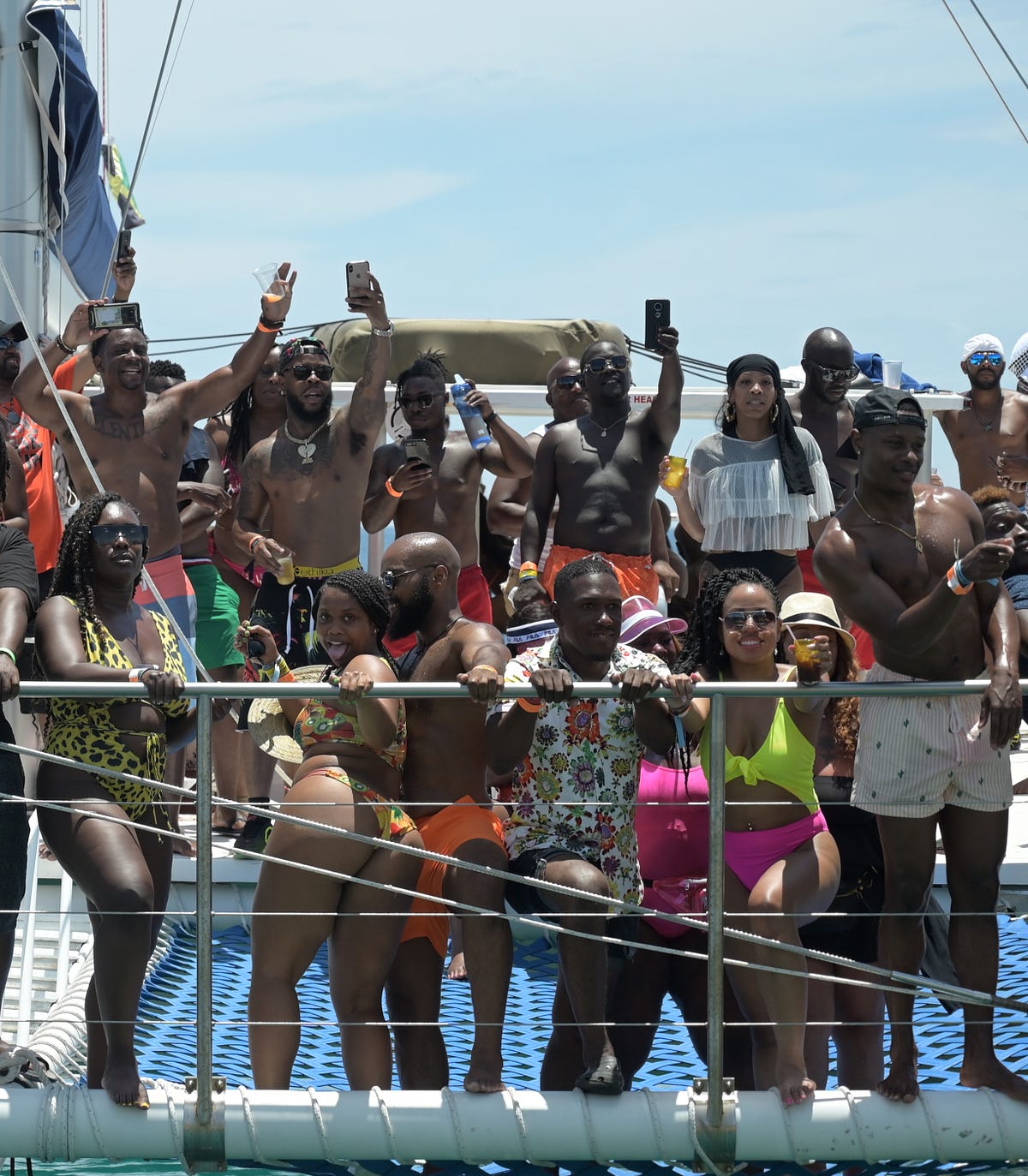 Mocha Fest VS Cancun Jumpoff Where To Go For A Memorial Day Weekend Party Vacation! by Mr