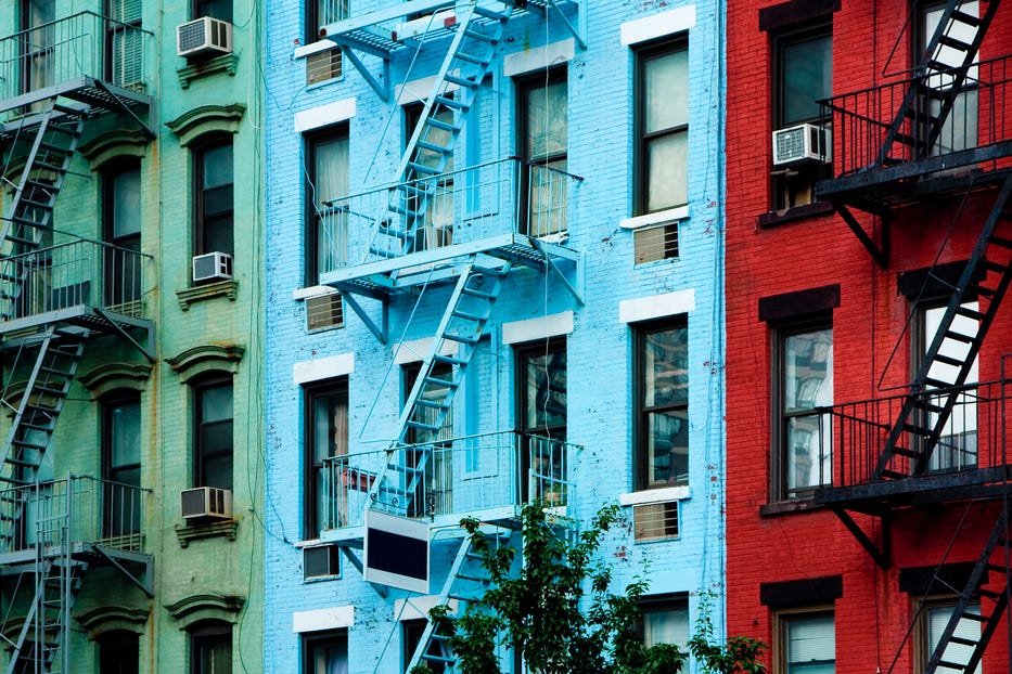 Cómo pintar fachada exterior. Para trabajos de pintura exterior se… | by Juan Rodríguez | blog-construccion | Medium