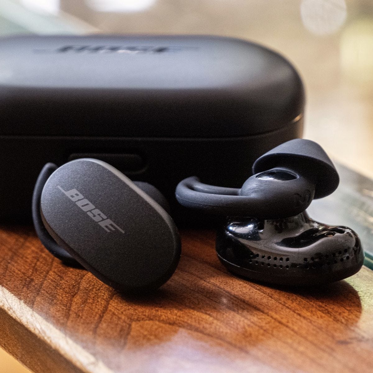 Best Headphones For Loud Environment best earbuds for phone calls in noisy environment 2021 | by mark jones