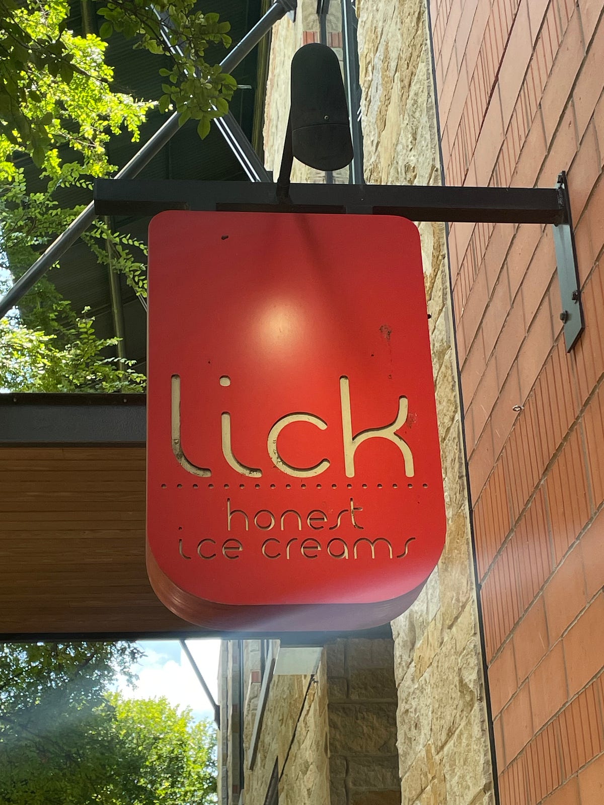 ice-cream-with-a-recruiter-medium