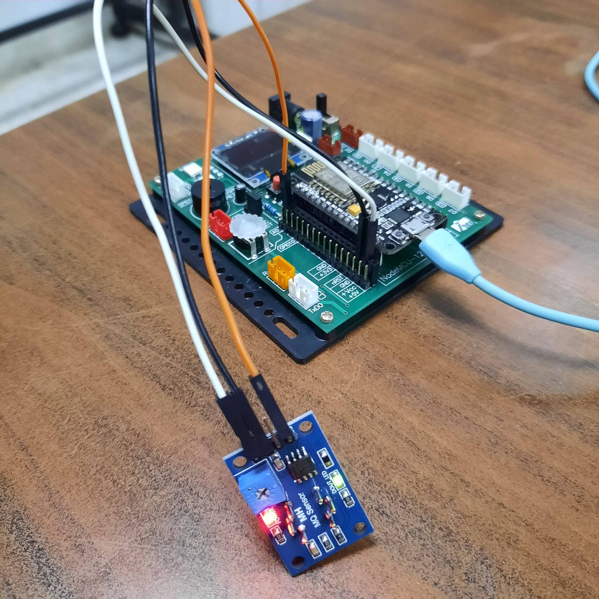 HOW TO USE MQ2 GAS SENSOR WITH ESP8266 | by Motana Wattanachant | Medium