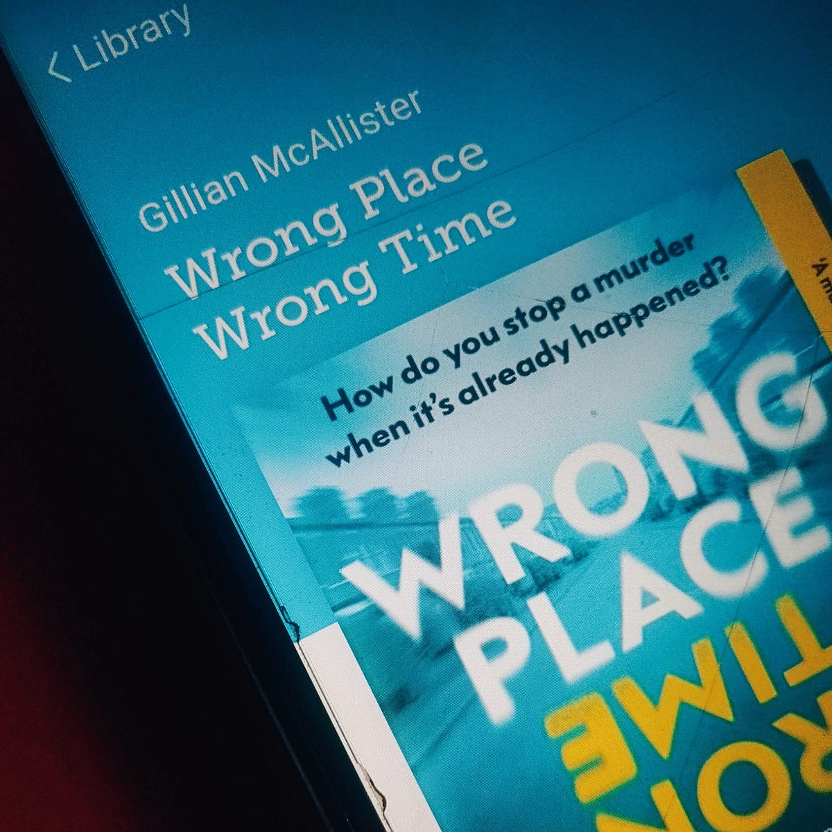 [Book Review] Wrong Place Wrong Time by Gillian McAllister by Hidai Medium