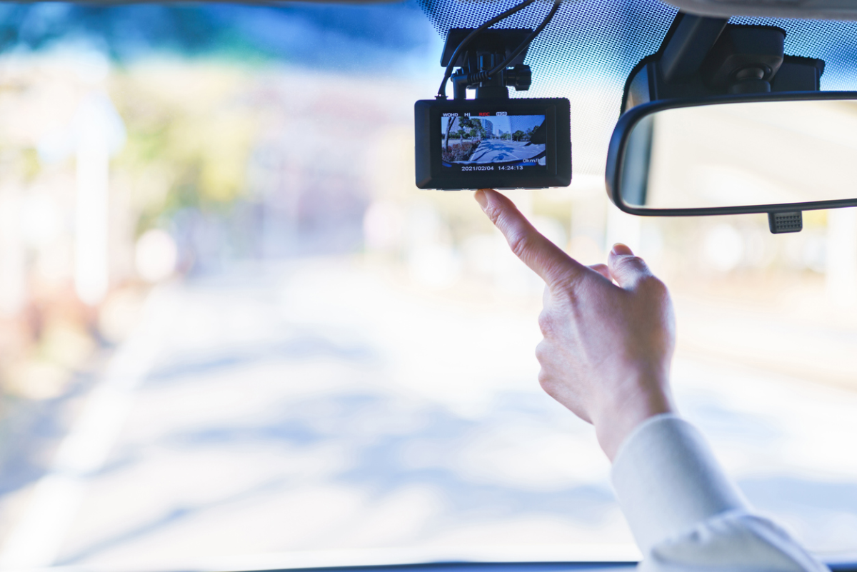 The Ultimate Guide to Choosing the Best Dash Cam for Your Car in 2023