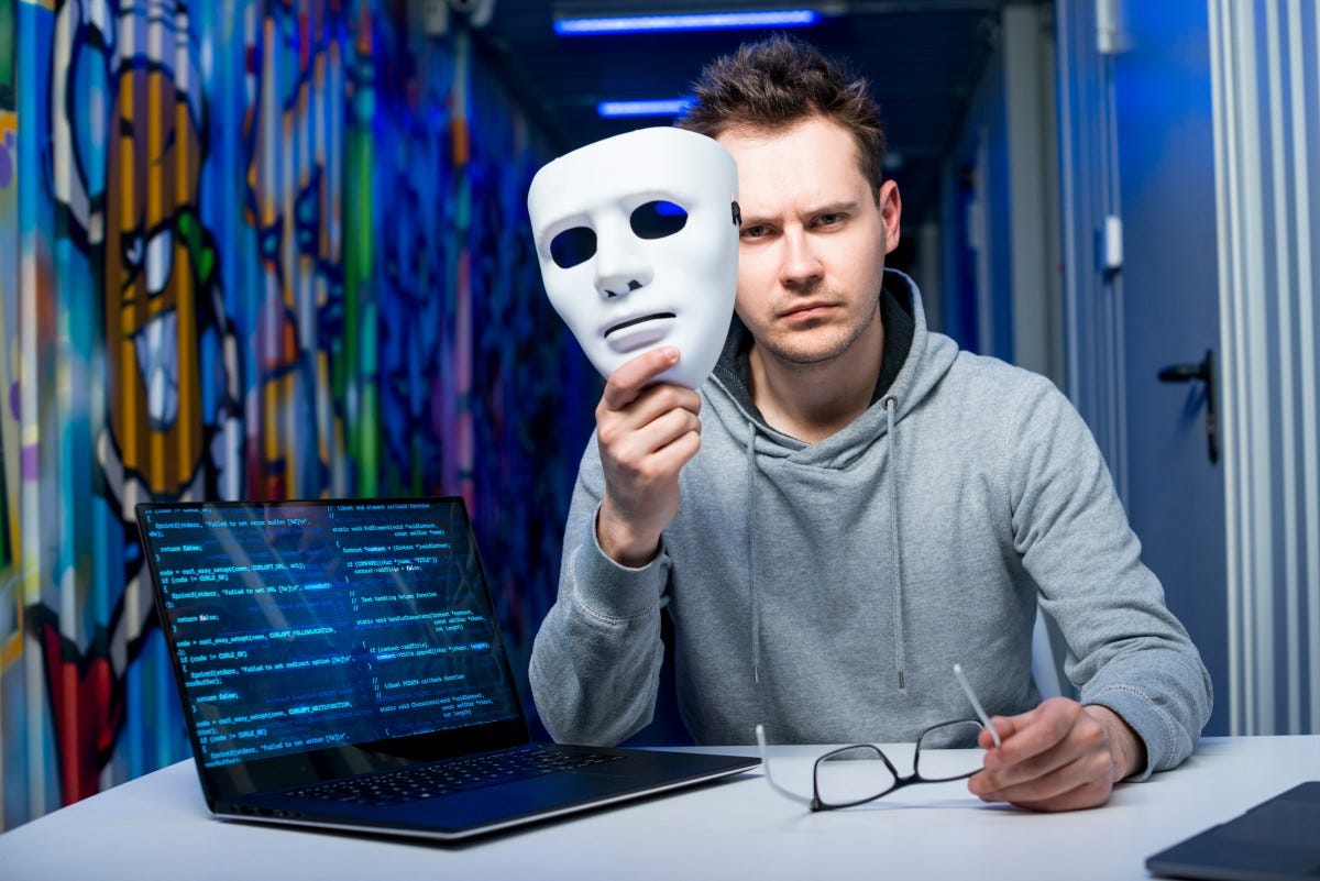 Google AI Update Goes Personal as Search Faces Bot Restrictions