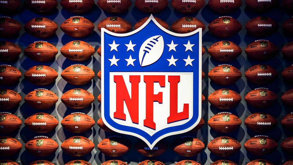 does-winning-games-in-the-nfl-equate-to-a-higher-franchise-value-by