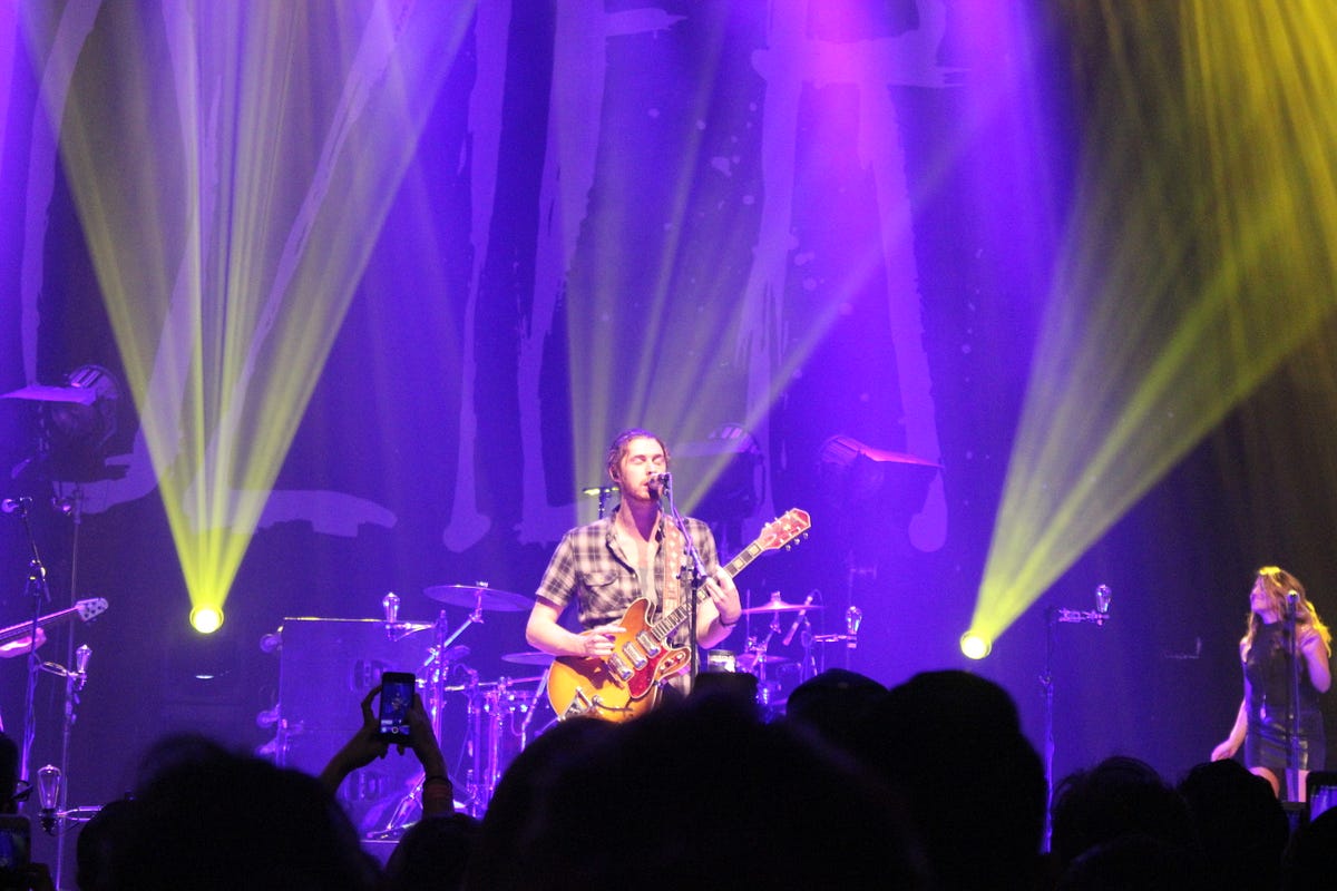 12 Steps To Seeing (And Falling In Love With) Hozier | by Jillian ...