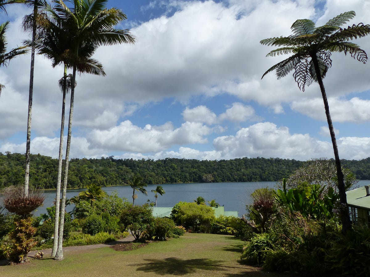 A Day in the Atherton Tablelands. English cream tea and volcanic lakes ...