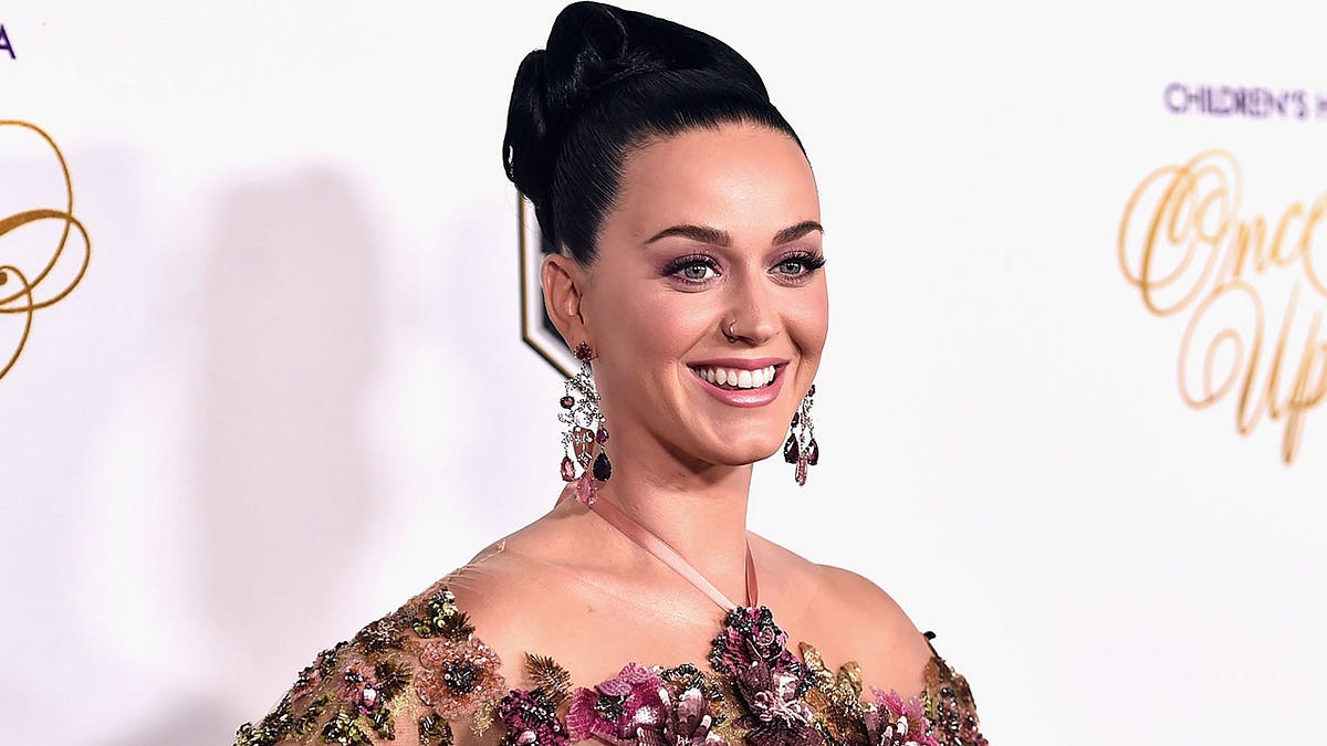 10 Most Followed Stars on Twitter in 2016: Find Out Who Made the List