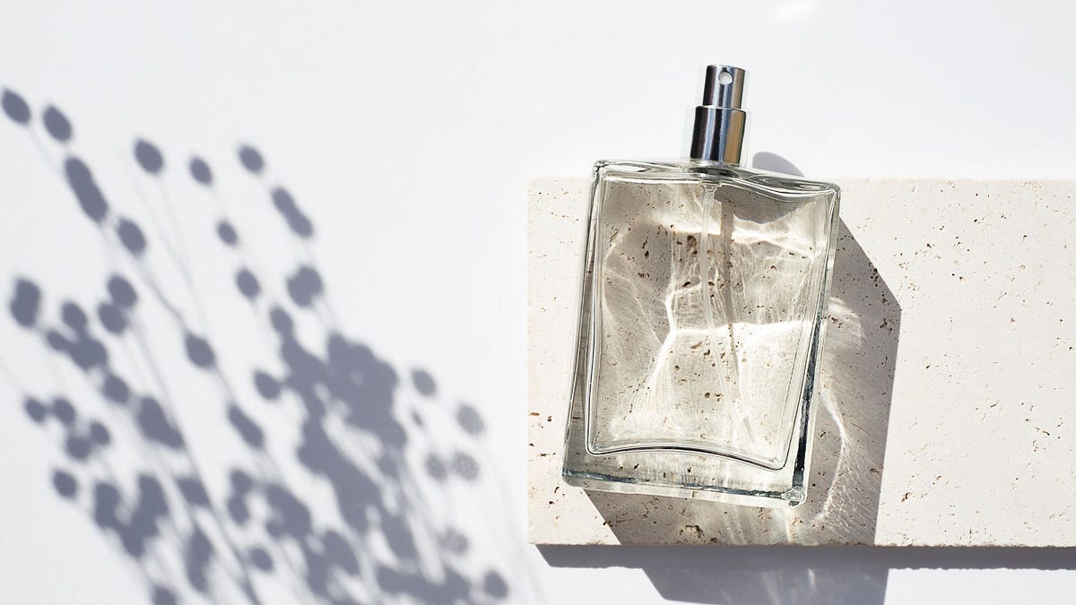 Understand The Difference Between Body Spray and Deodorant by Smytten May, 2024 Medium