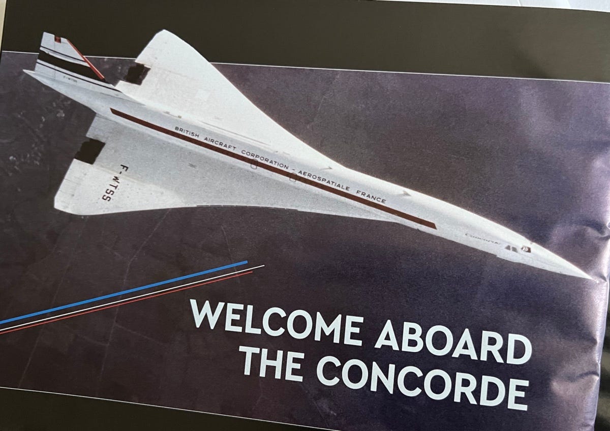 LEGO Pays Tribute To The Concorde And Goes Supersonic, by Attila Vágó, Bricks n' Brackets