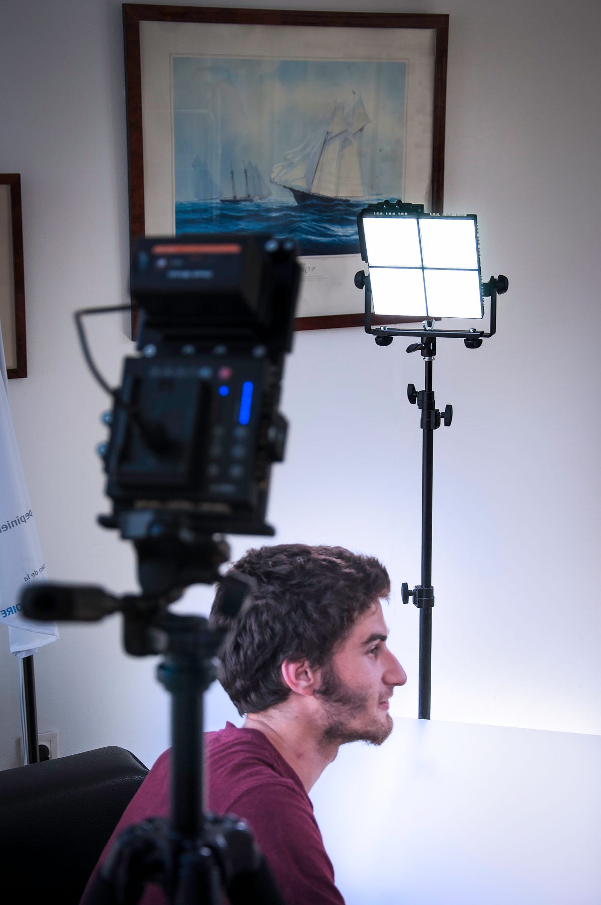 Comment créer un studio vidéo facilement ? by EXALUX Medium