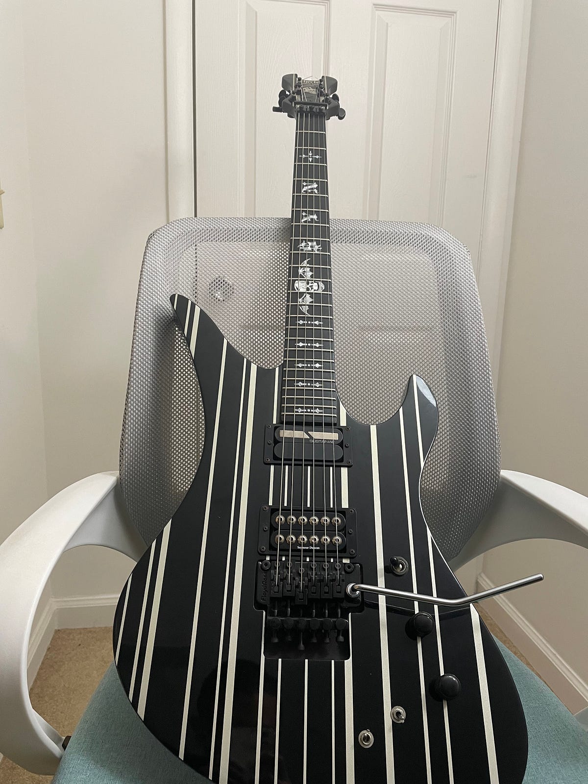 How I change my strings on a floyd rose equipped guitar | by Shrey