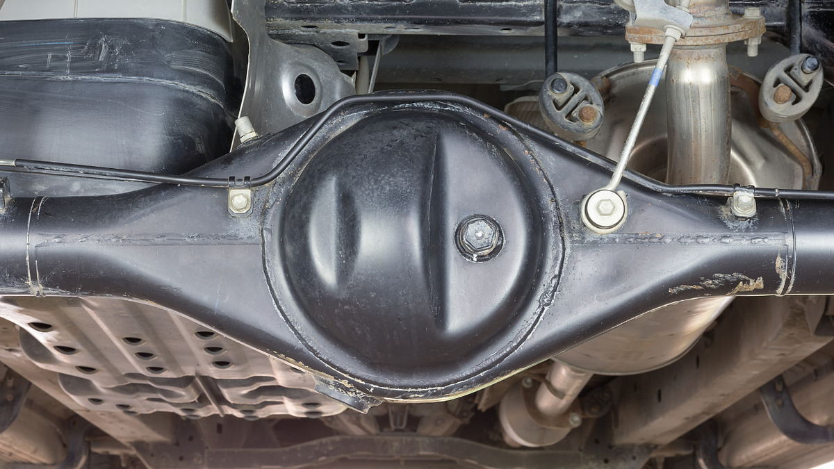 Understanding the Function and Importance of Axle Housing in a Vehicle