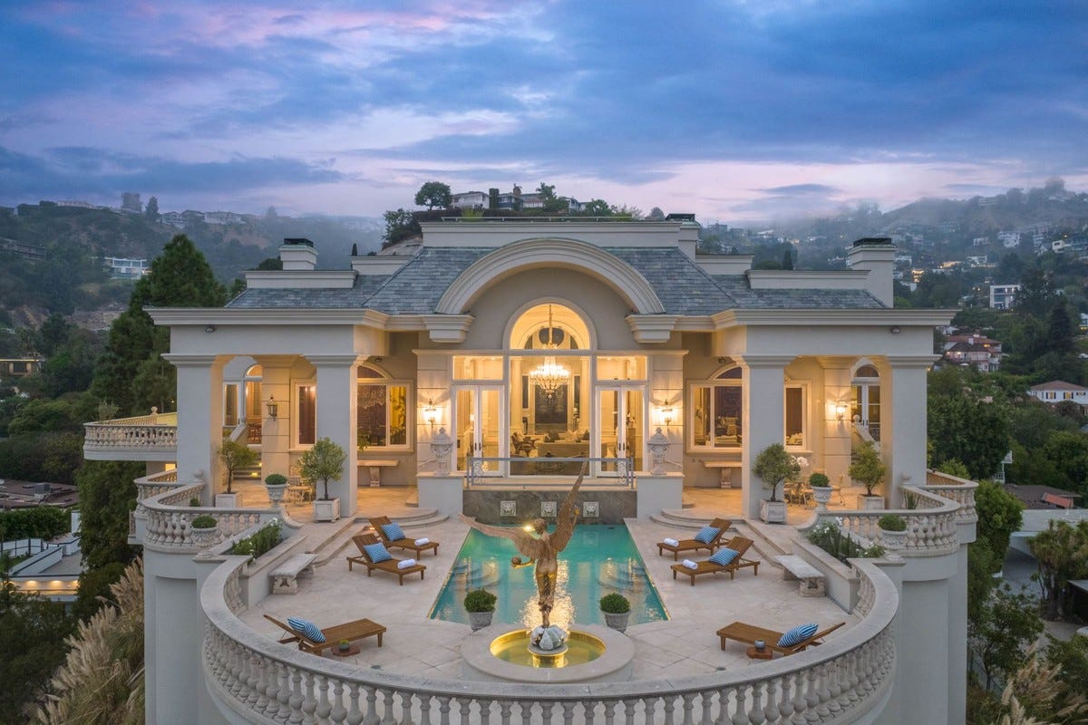 Luxury Homes For Sale In Los Angeles Naha Wiki Medium