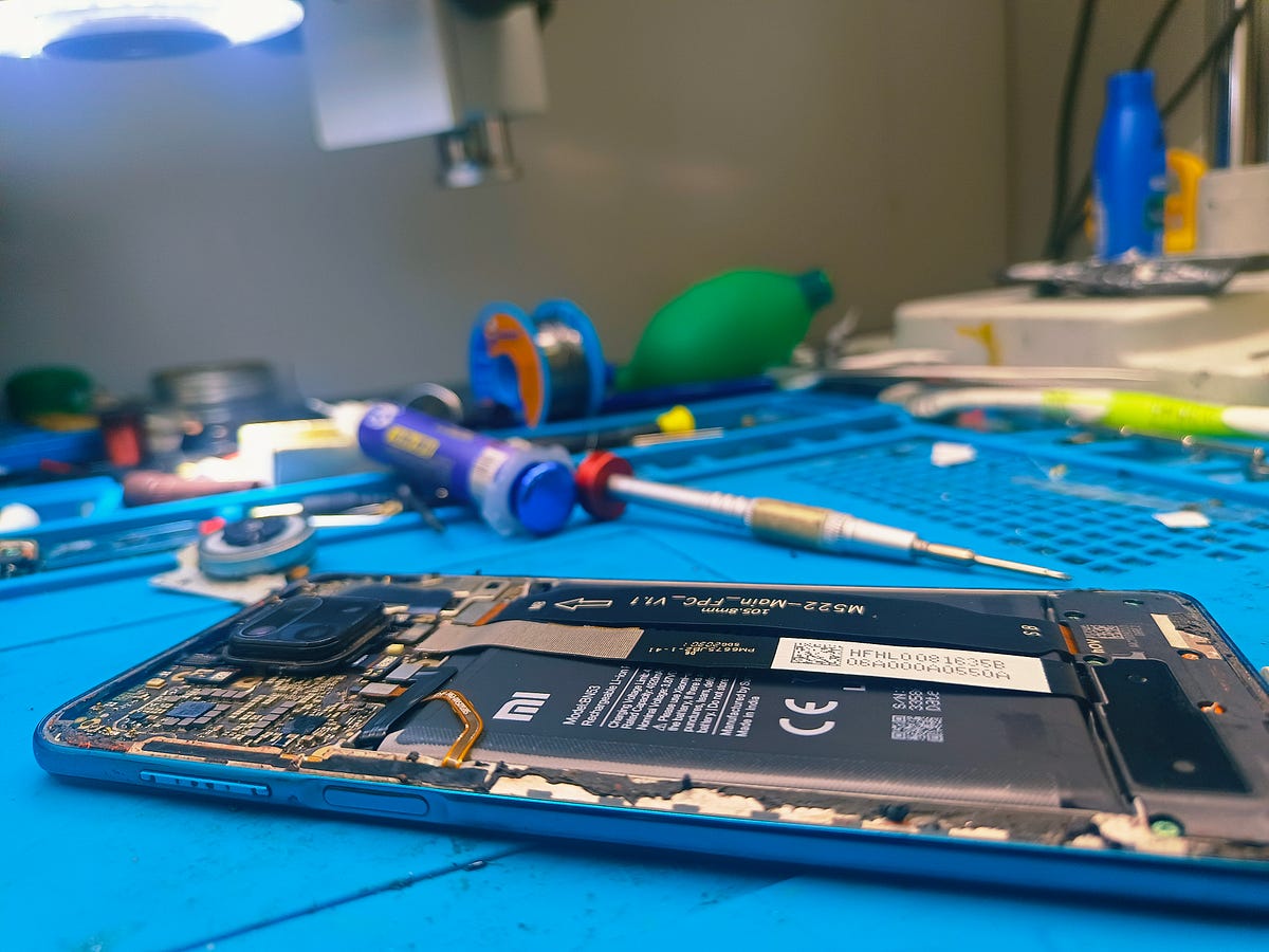 5 Expert Tips for Finding the Best Mobile & Laptop Repair Services by