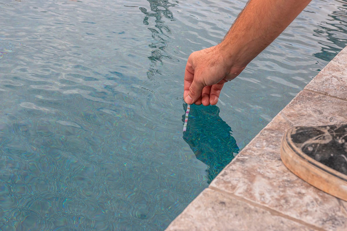 Ph balanced pool The best method for cleaning up cloudy pool water