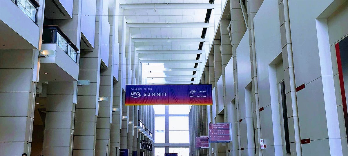 AWS Summit Chicago 2018 — a Photo Blog by Mani Balasubramaniyan Medium