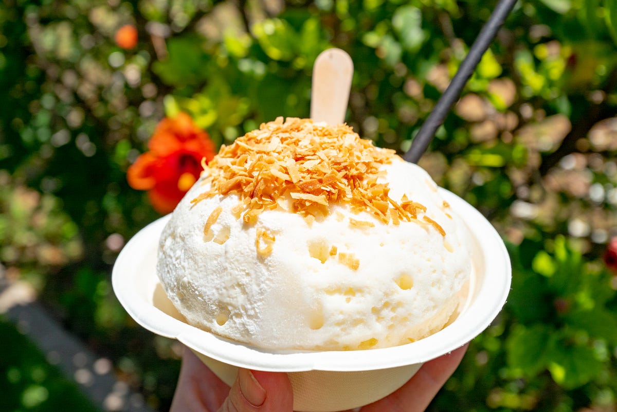 Image of: Ululani’s Serves the Best Shave Ice on Maui