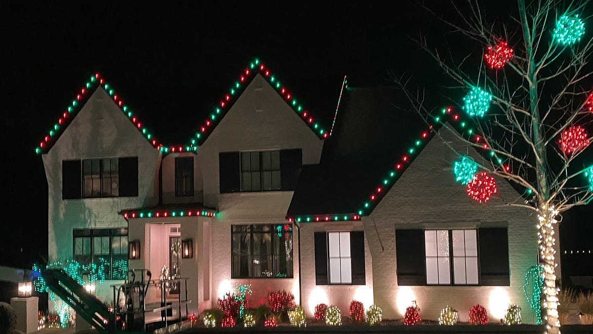 Year-Round Programmable Permanent Outdoor Christmas Lights ...