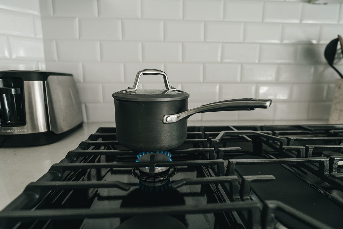 the-best-pots-and-pans-to-use-on-your-gas-stove-a-complete-guide-by