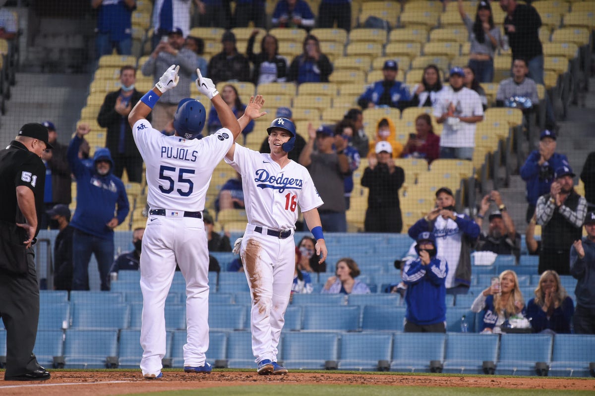 Pujols hits 1st homer with Dodgers and 668th of his career