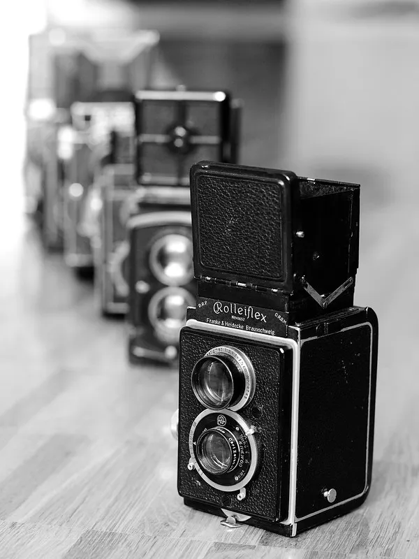 The Unique Tradition of the Twin Lens Reflex | by Michael Alford