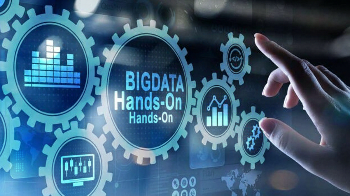 Bigdata — PySpark dan Pandas. Praktikum Big Data — PySpark dan Pandas ...