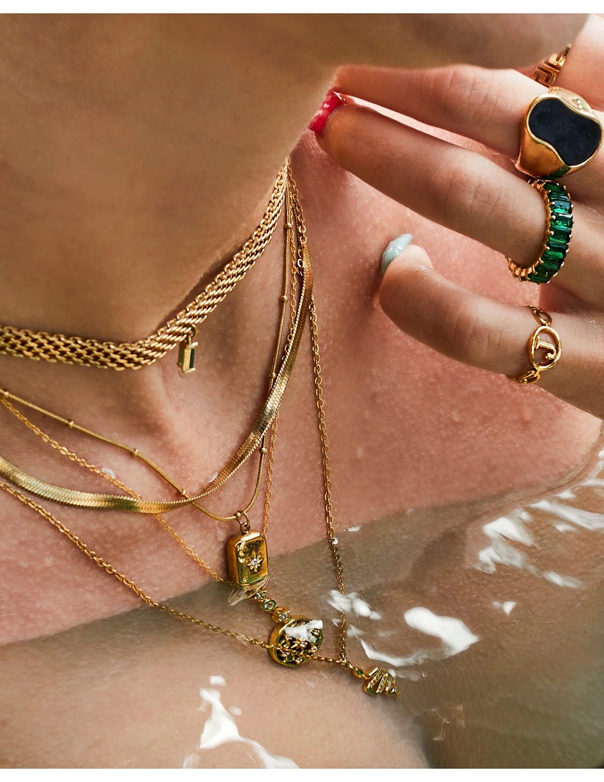 Top 5 Clean Girl Aesthetic Jewelry Trends of 2023, by Coco Colarik