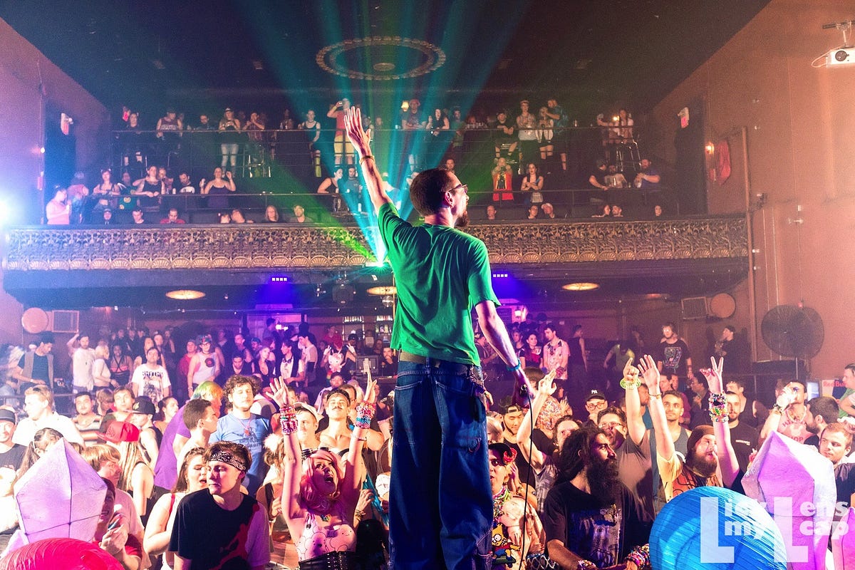 3 Ways Building a Movement is Like Throwing a Rave | by Tim Ellis | Medium
