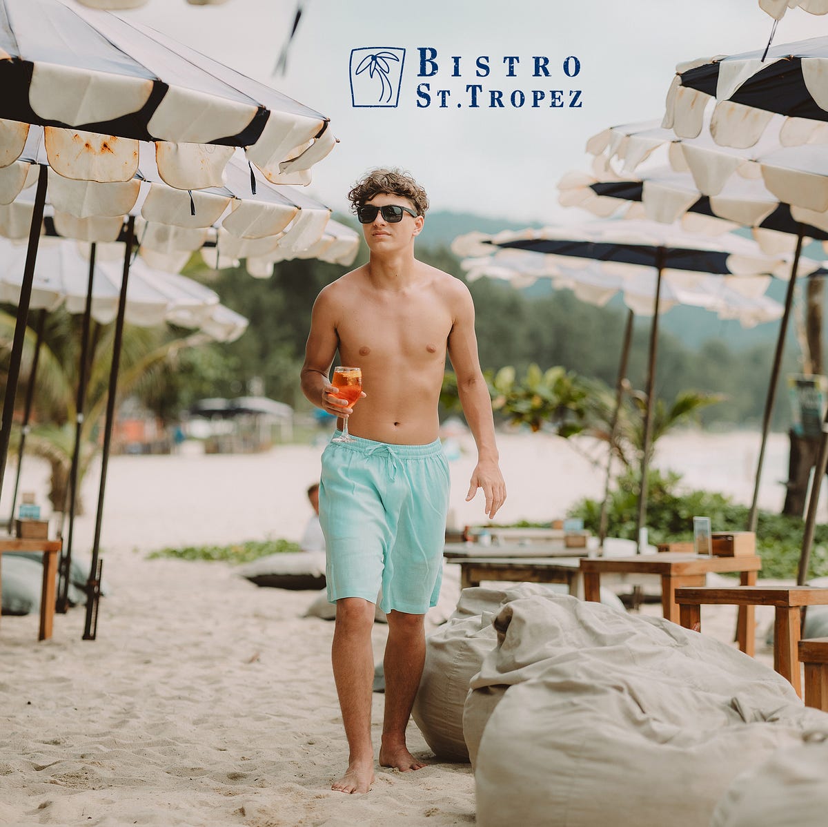 Resort Shorts for Men - Bistro St Tropez - Medium