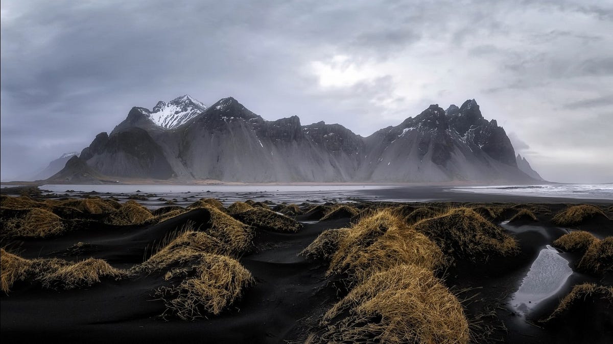 BlackRock’s AUM: A Glimpse into the World’s Largest Asset Manager | by ...