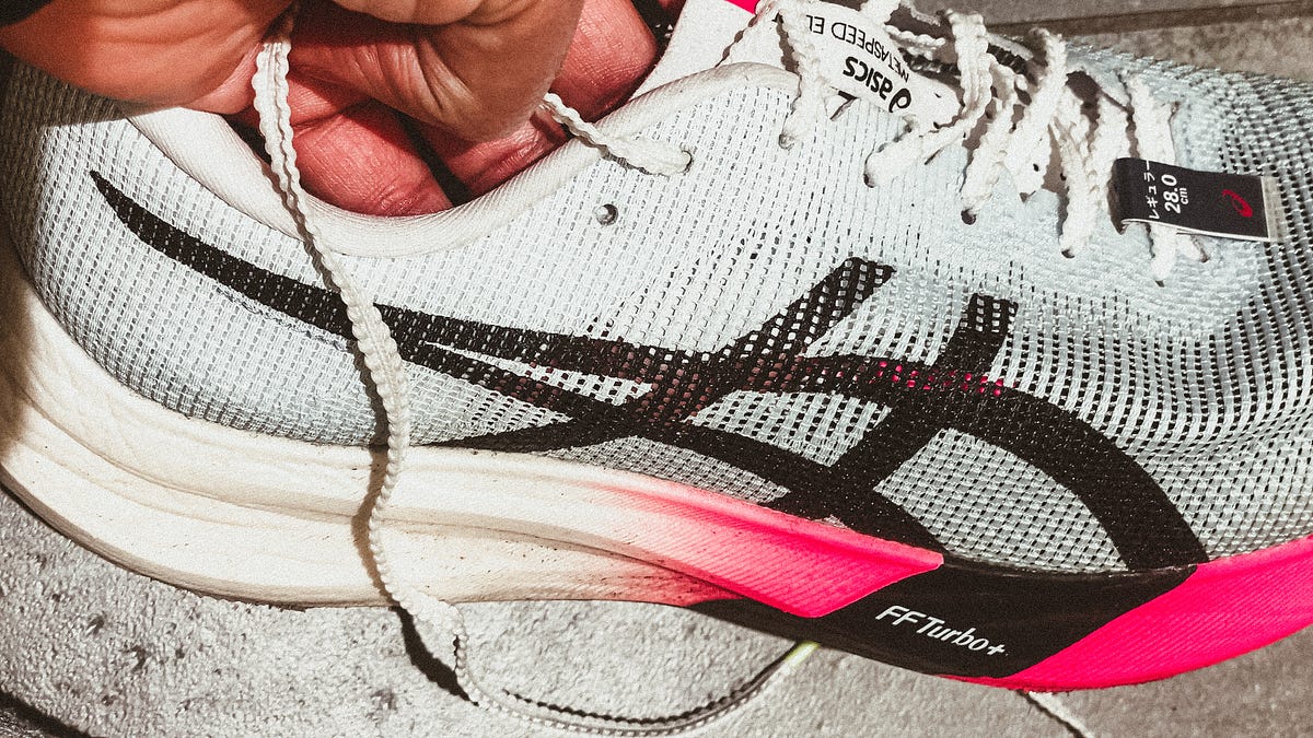 First Steps in Super Shoes. A first-timer's take on carbon-plated