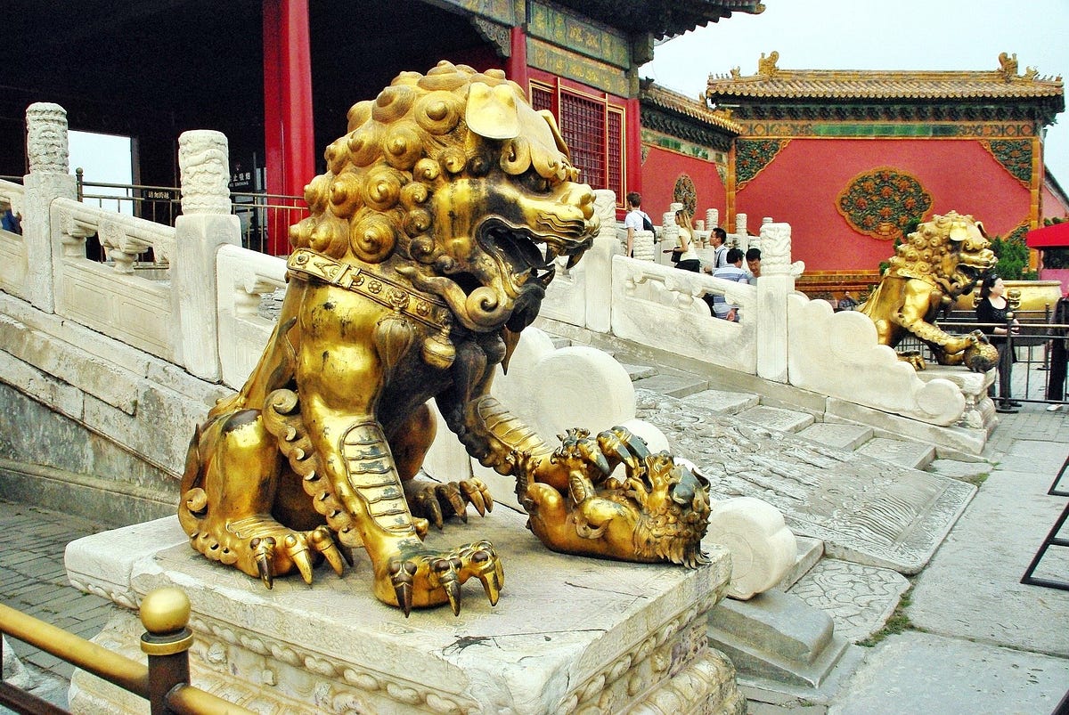 What Are Guardian Foo Dogs?. Pet dogs that resemble them by Hank Eng