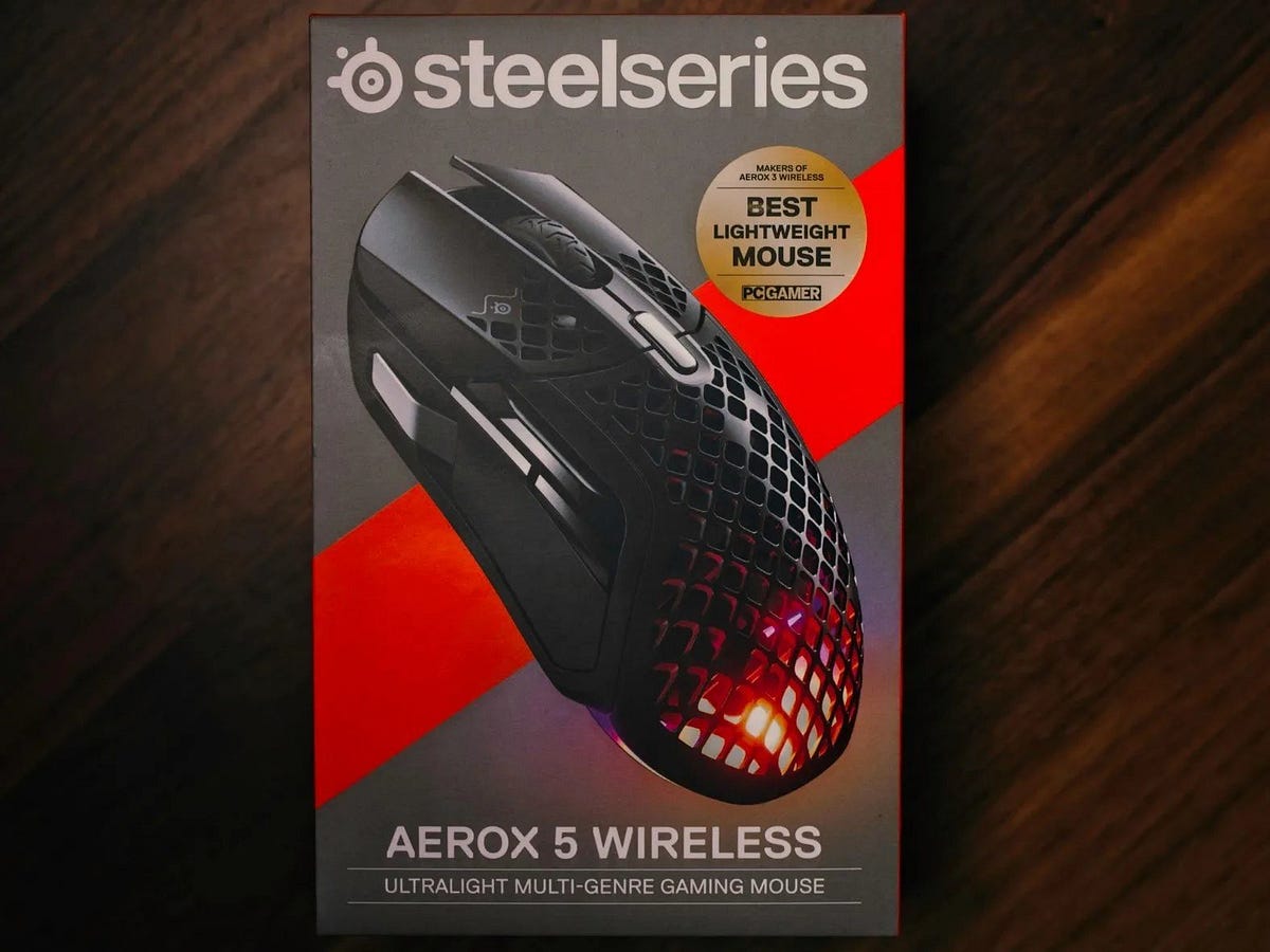 SteelSeries Aerox 5 Wireless Mouse REVIEW Lightweight Precision