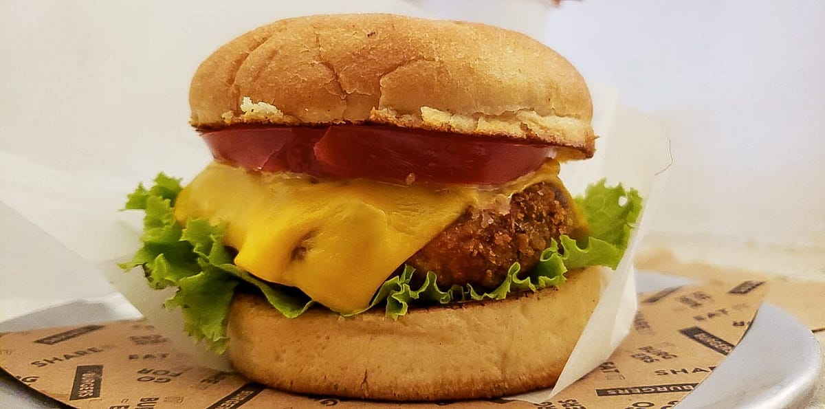 It Burgers. Un pequeño lugar escondido en la calle… by Reseñas de