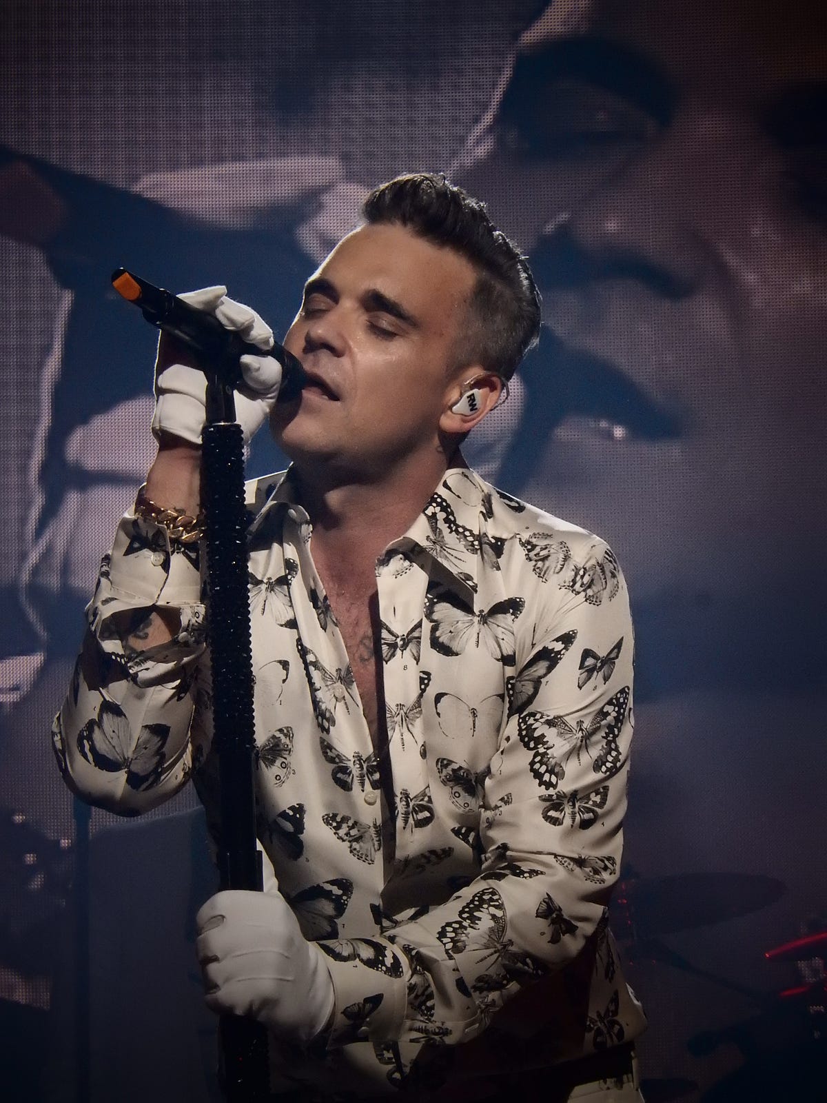 i love my life by robbie williams