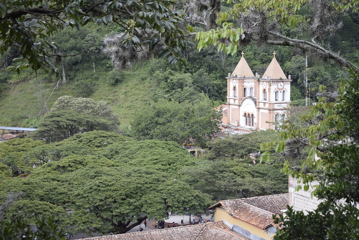 Bolívar se cuenta. Ciudad Bolívar es un municipio de… by Historias de