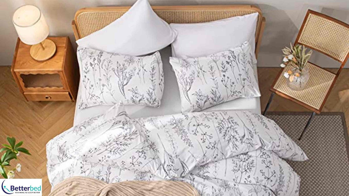 How to Choose the Perfect Comforter Set for Your Bedroom by Wendell