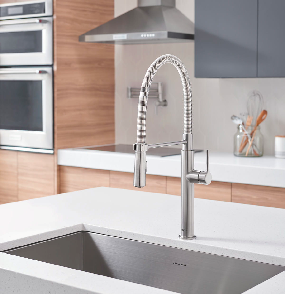 Top 7 kitchen remodelling ideas using the best kitchen sink faucets