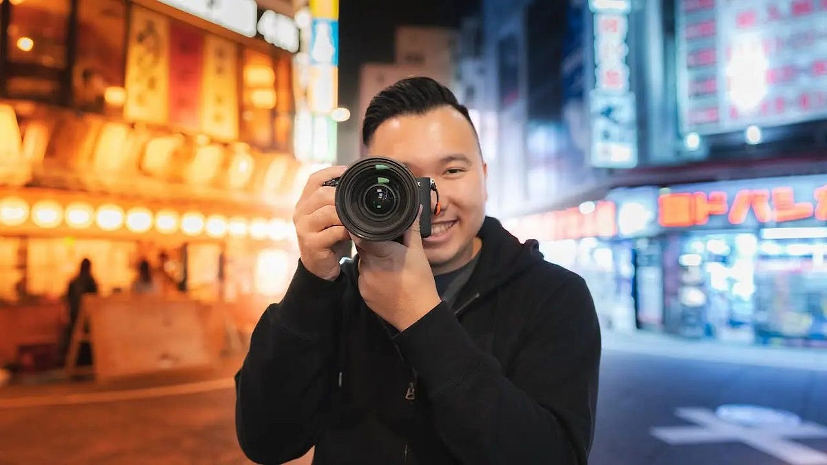 7 Best DSLR Camera for Low Light Video (2024 Guide & Reviews) by